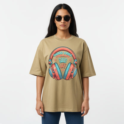 WoMen's Oversized T-Shirt With "GoodVibesGoodTimes" Printed