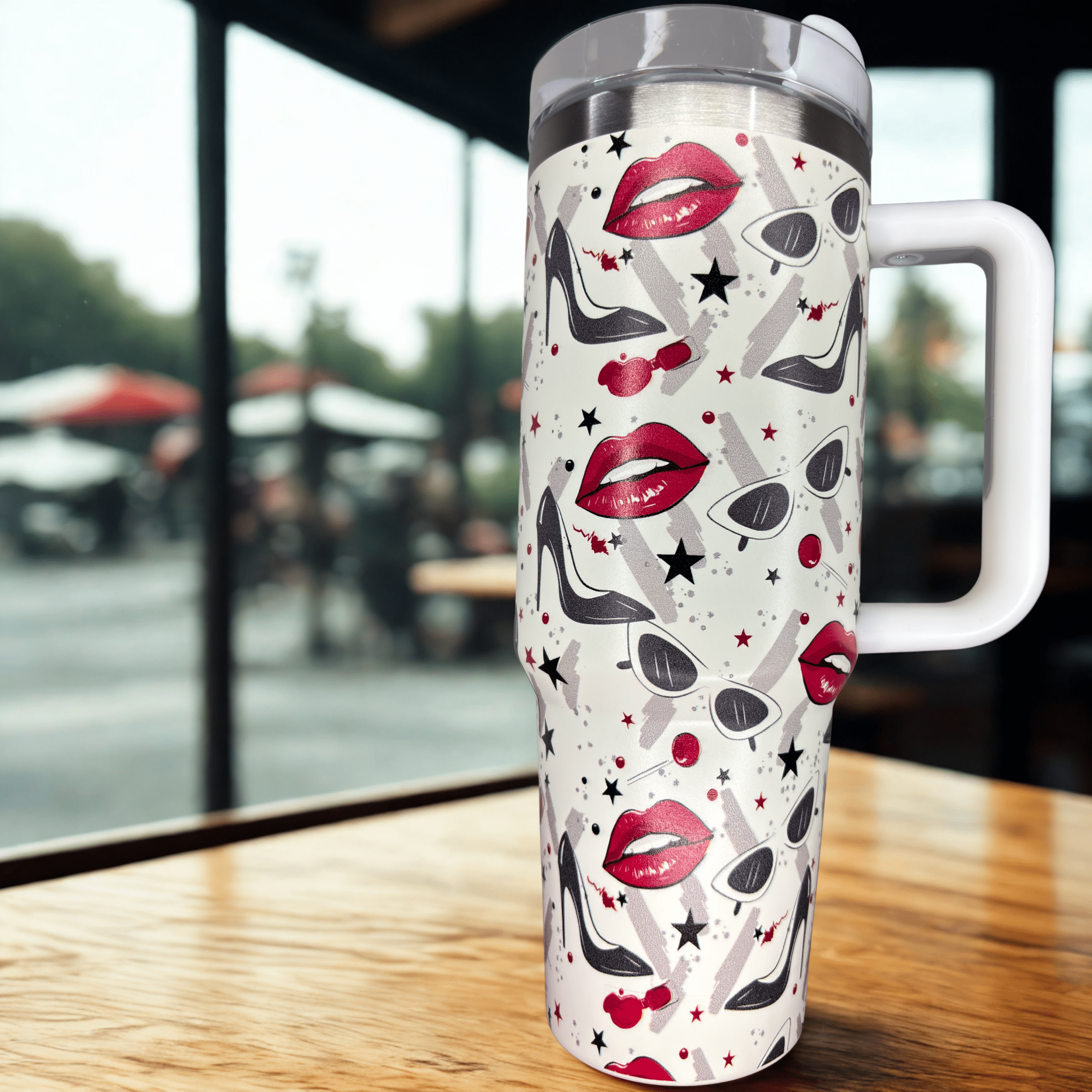 Tumbler With Beautiful Printed - Lips, Heels, Goggles - RoMan Creations